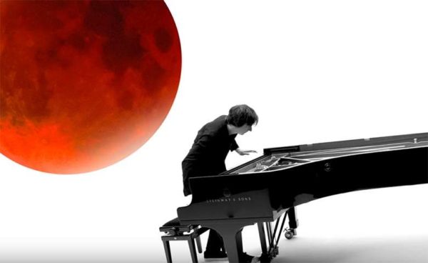 مايكل وولني بيانو منفرد معازف